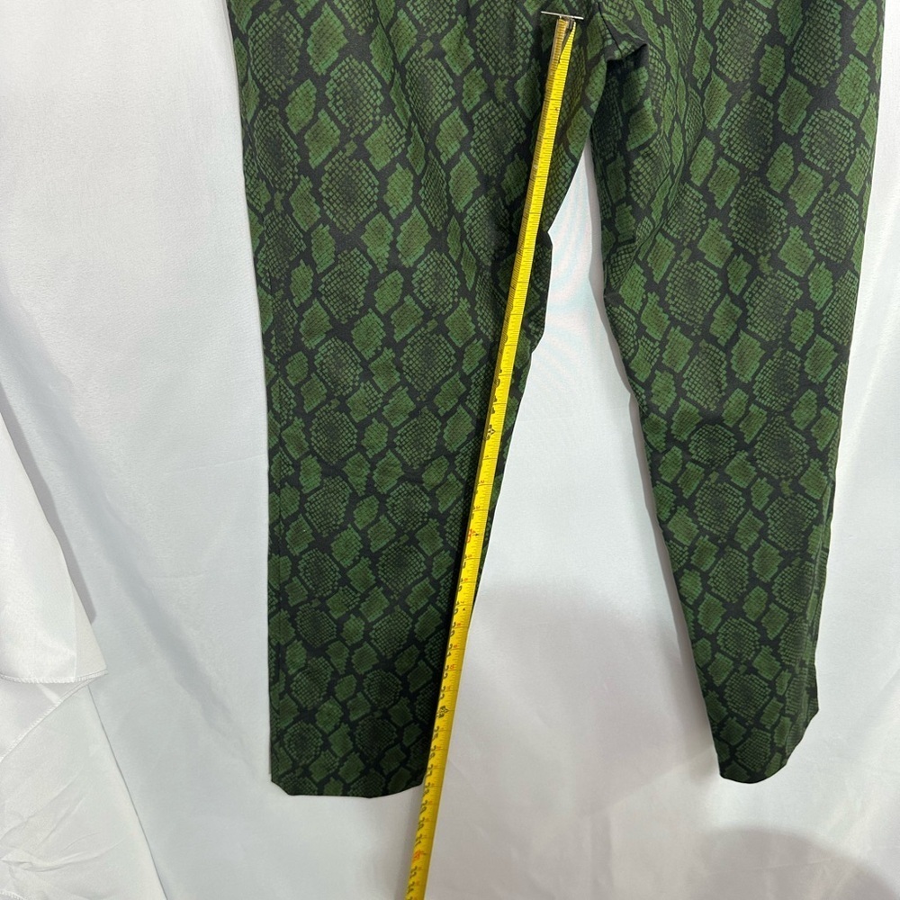 Michael kors Green Snake Print Men Pants size 10 pre owned Exellent condition - Picture 9 of 15